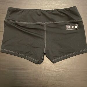 Fleo Shorts -M